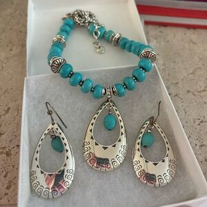 Brighton Silver and Turquoise Necklace and Earring set!